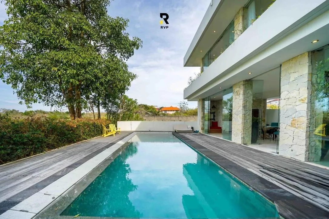 Spacious 1-Bedroom Villa With 850Sqm Of Stylish Space Badung  Indonesia