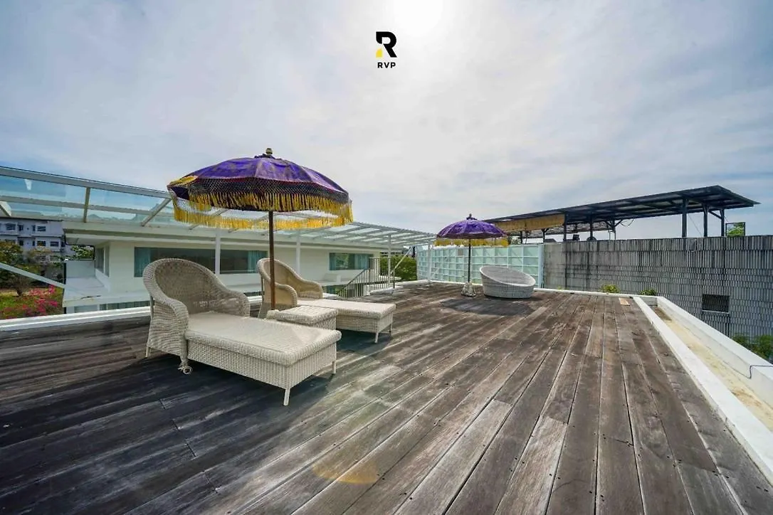 Spacious 1-Bedroom Villa With 850Sqm Of Stylish Space Badung  Badung (Bali)