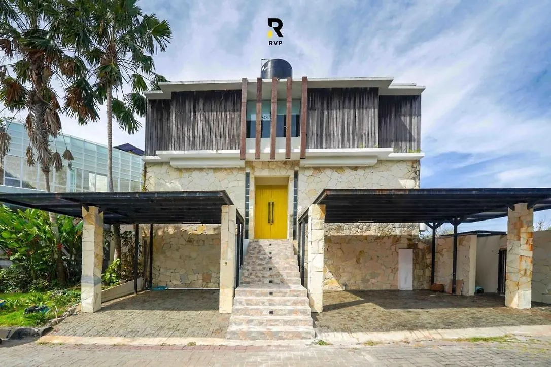 Spacious 1-Bedroom Villa With 850Sqm Of Stylish Space Badung
